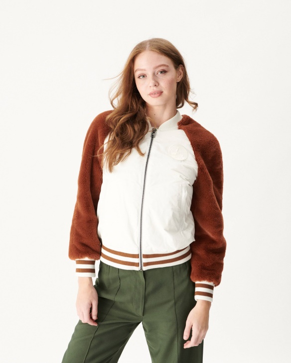 Leichte Daunenjacke Caramel Arya Jott